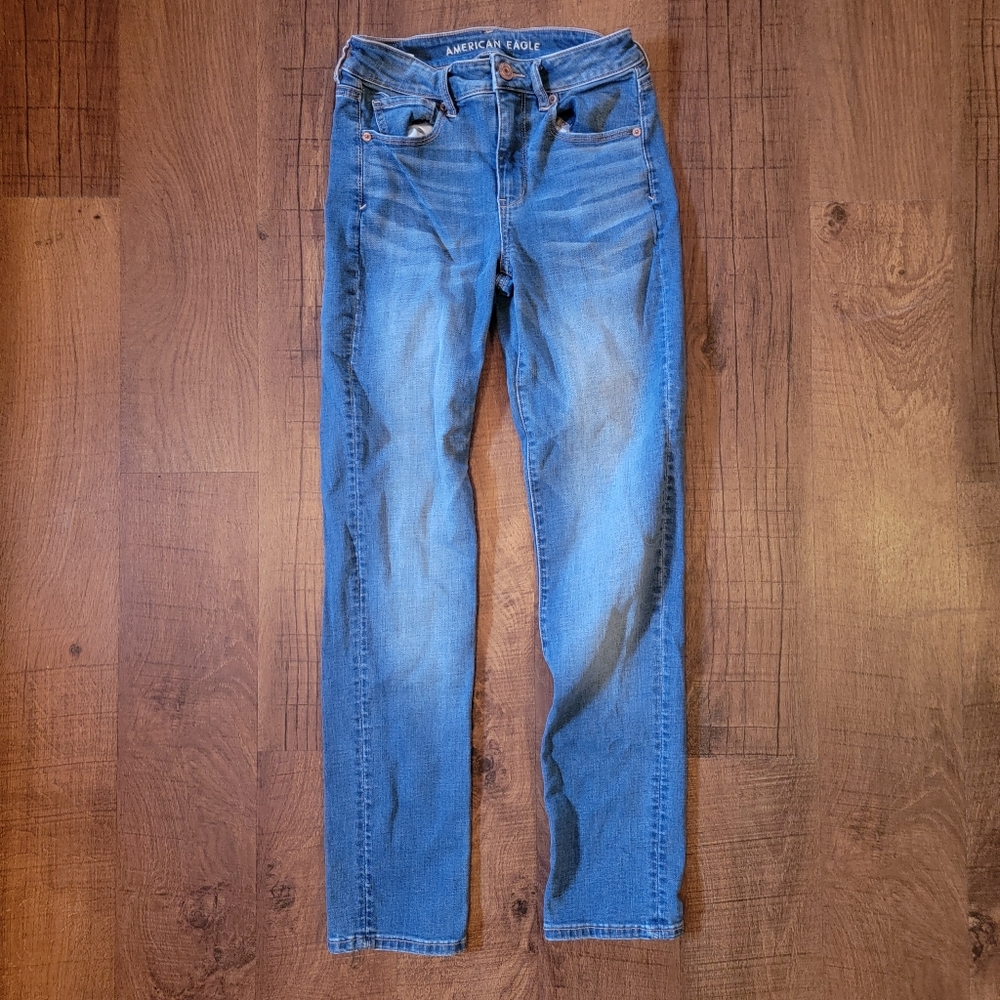 American Eagle Hi-Rise Skinny jeans size 4
